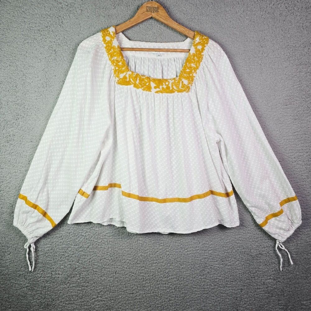 Crown & Ivy White Peasant Blouse L Gold Trim Dobby Dot 3/4 Sleeve Cotton Boho